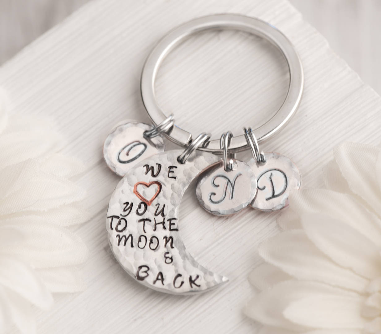 Hand Stamped Custom Engraved Keychain, Mothers Day Keychain, Gift For Mom Of 5 Kids, We Love You Engrave Keychain, The Moon And Back Gift, Mom